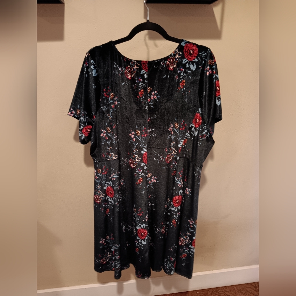 Torrid Velvety Dark Green Dress with Floral Design and Button Details #14